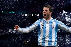 爱游戏综合 -费德勒爆冷击败皇家马德里，势不可挡引爆全场！